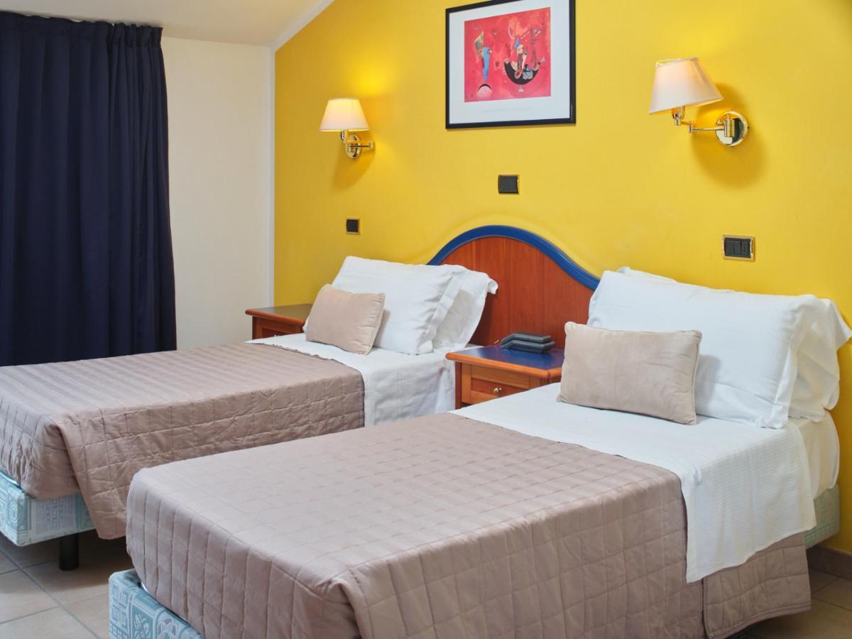 Hotel Ascot Riccione Exterior foto